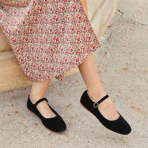 Doen Velvet Mary Jane Slippers, Black